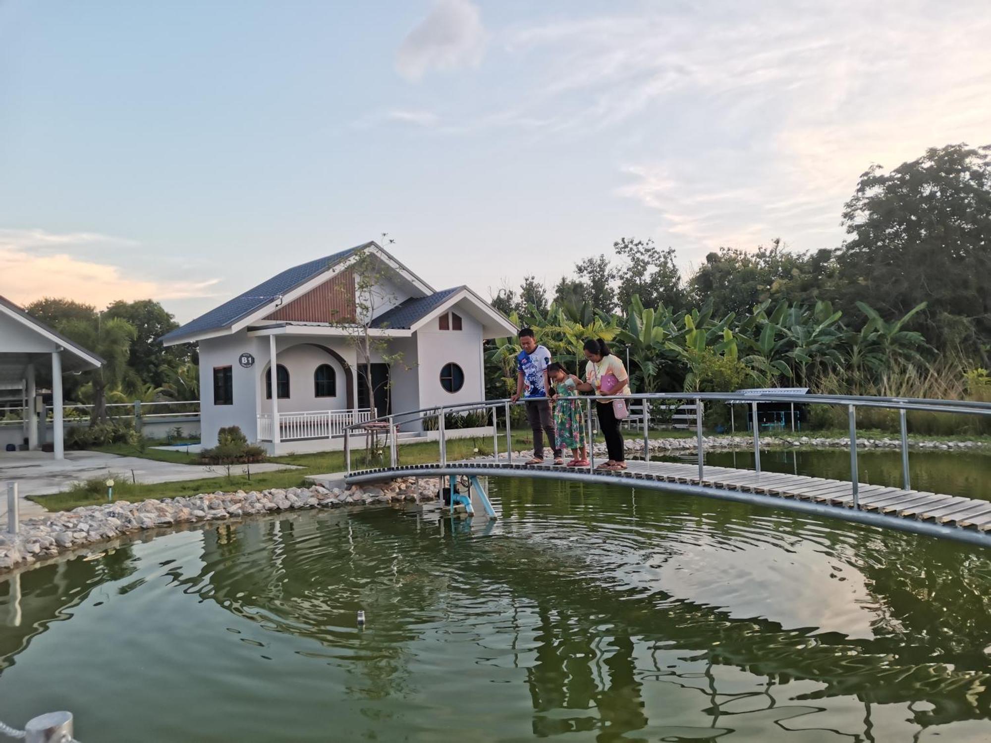 Numhom Resort Ban Nong Chum Saeng Buitenkant foto