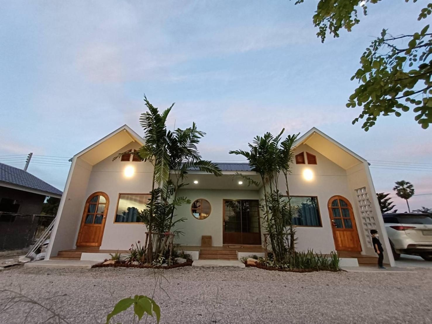 Numhom Resort Ban Nong Chum Saeng Buitenkant foto