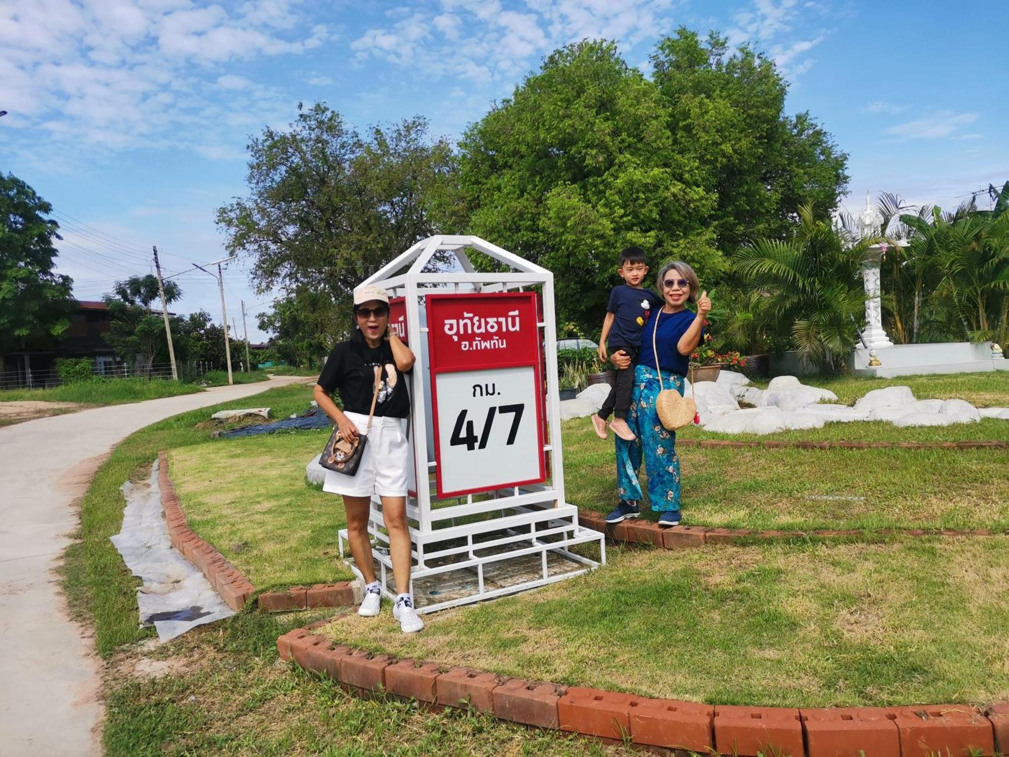 Numhom Resort Ban Nong Chum Saeng Buitenkant foto