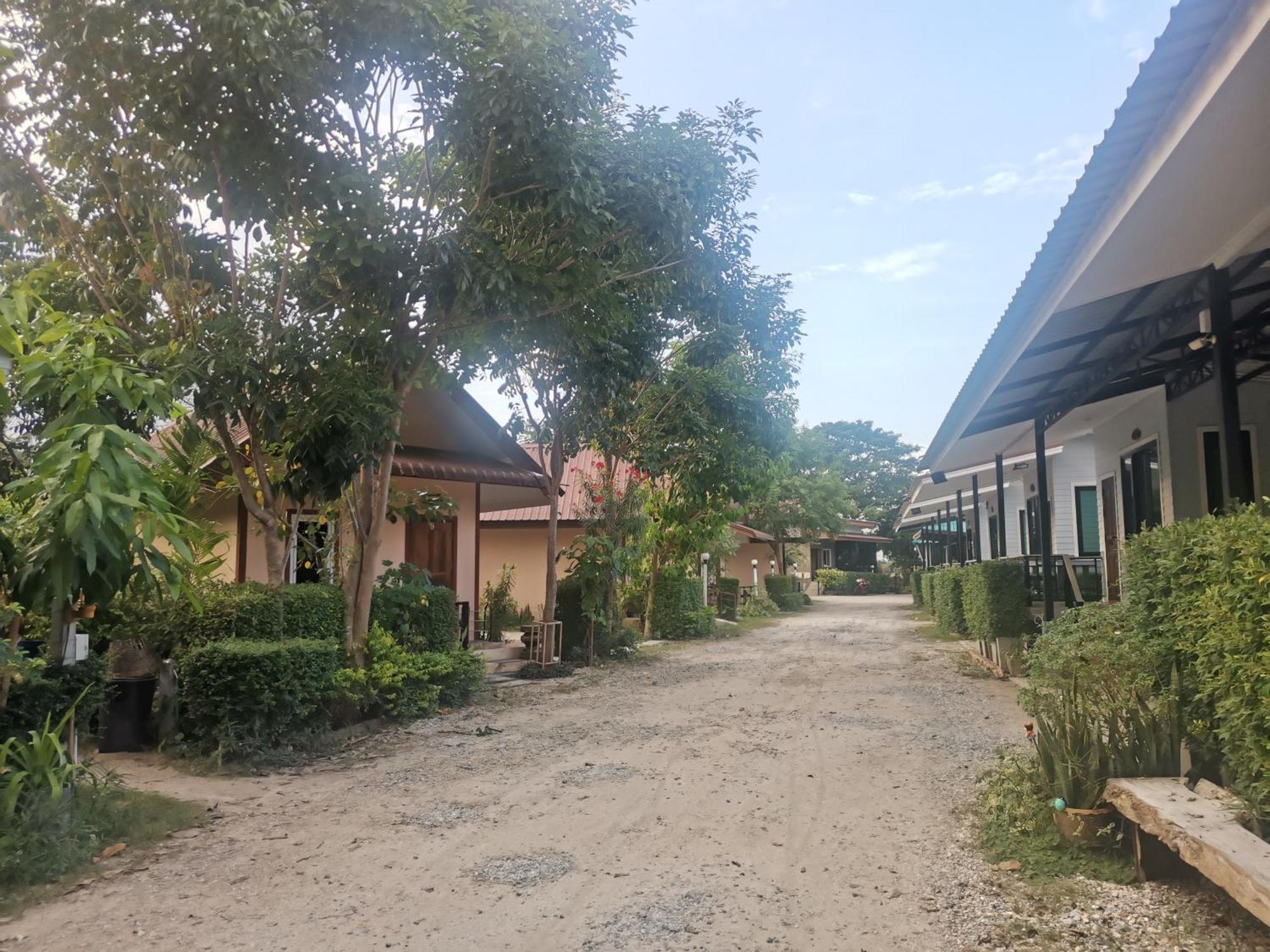 Numhom Resort Ban Nong Chum Saeng Buitenkant foto
