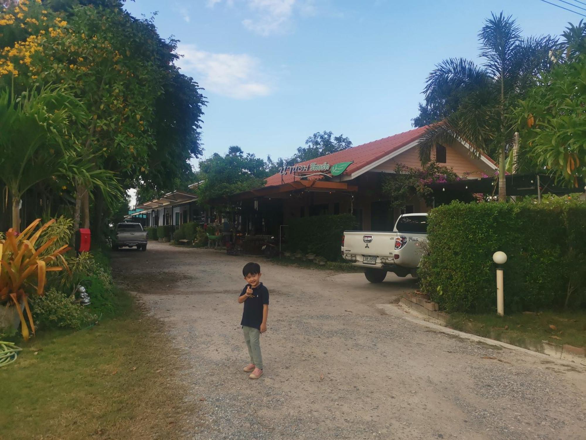Numhom Resort Ban Nong Chum Saeng Buitenkant foto