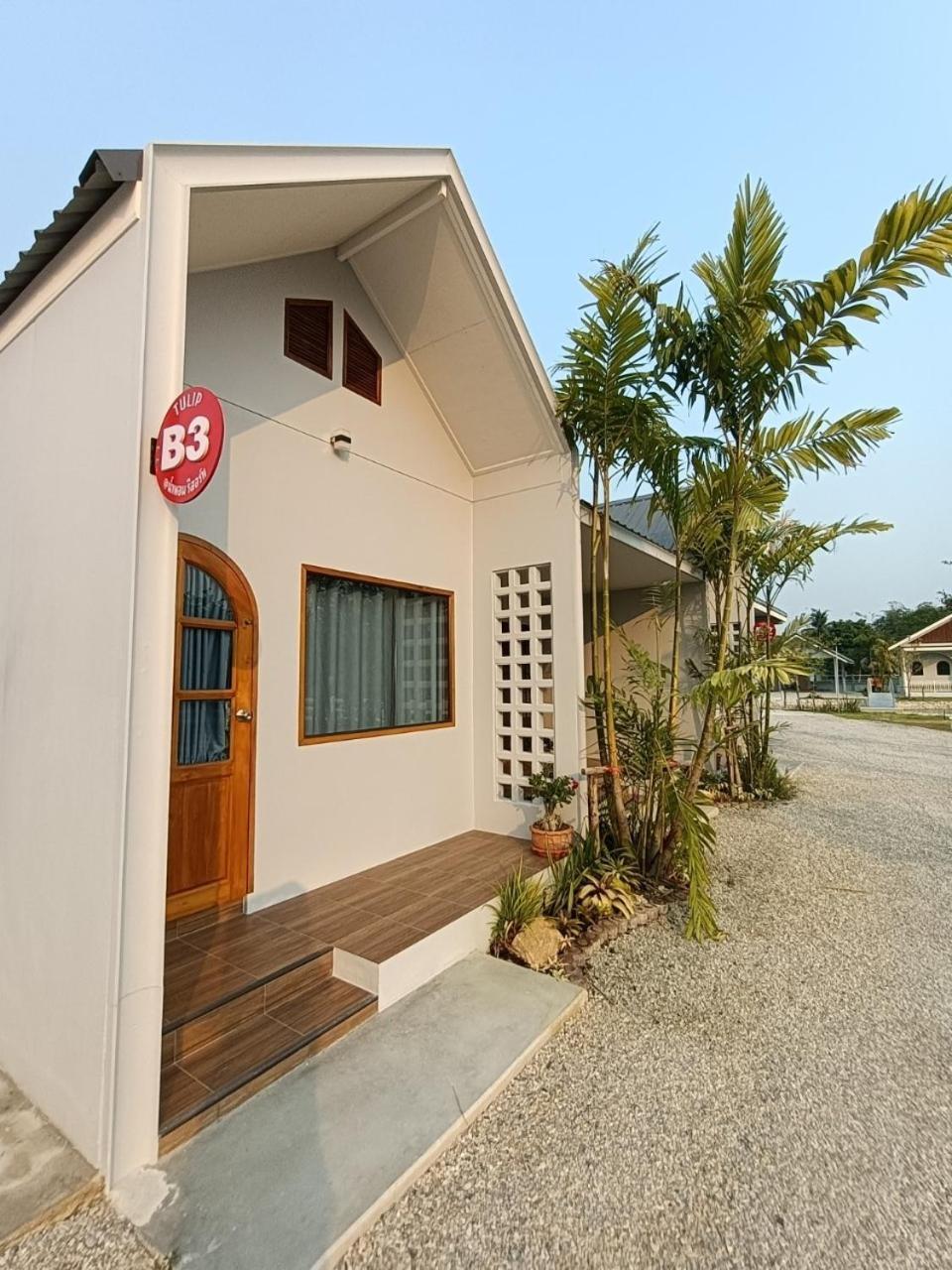 Numhom Resort Ban Nong Chum Saeng Buitenkant foto