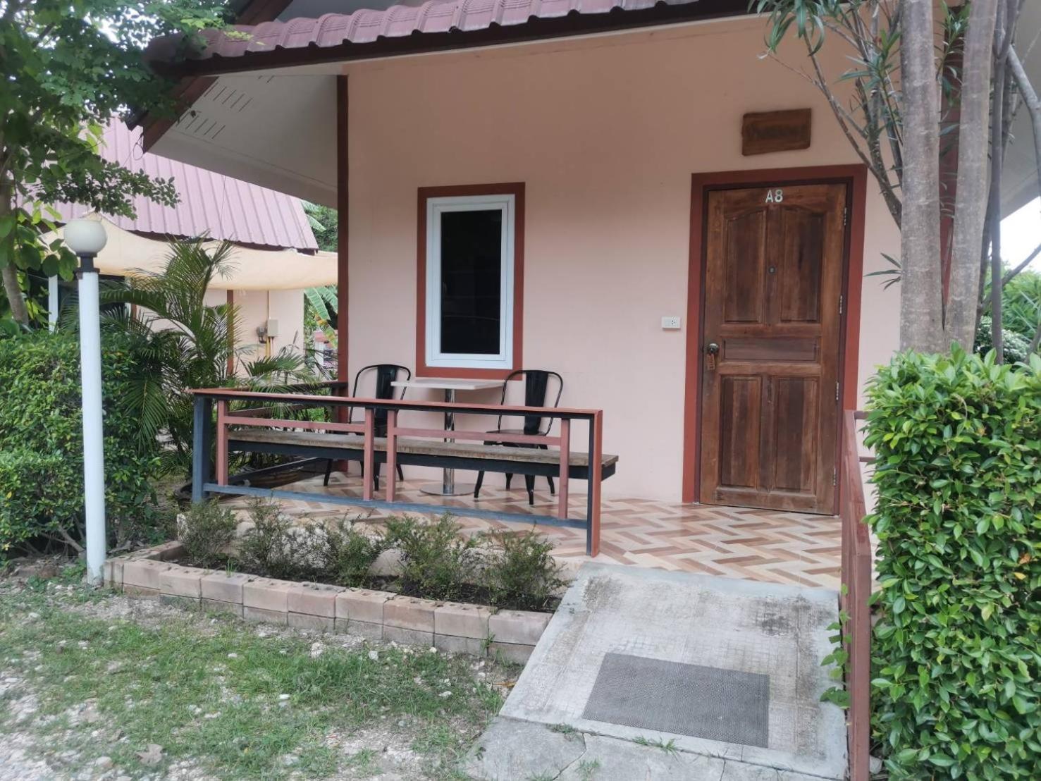 Numhom Resort Ban Nong Chum Saeng Buitenkant foto