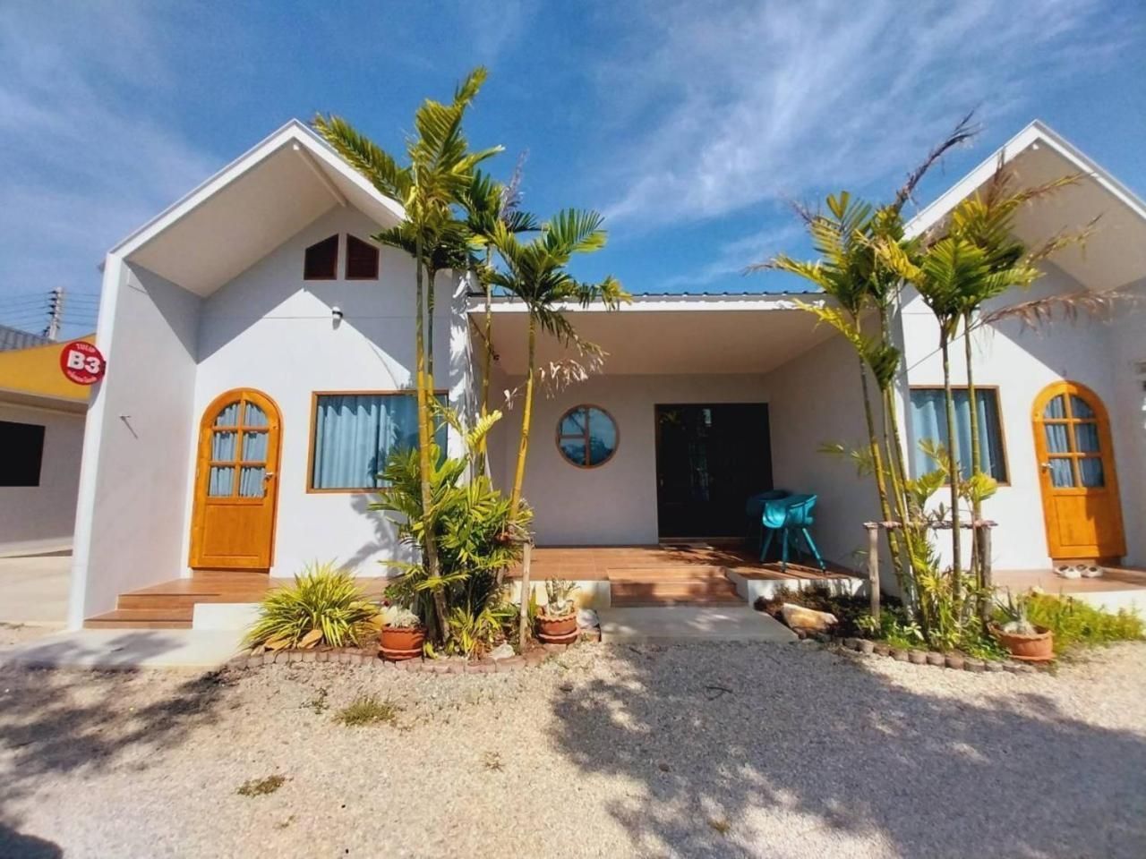 Numhom Resort Ban Nong Chum Saeng Buitenkant foto